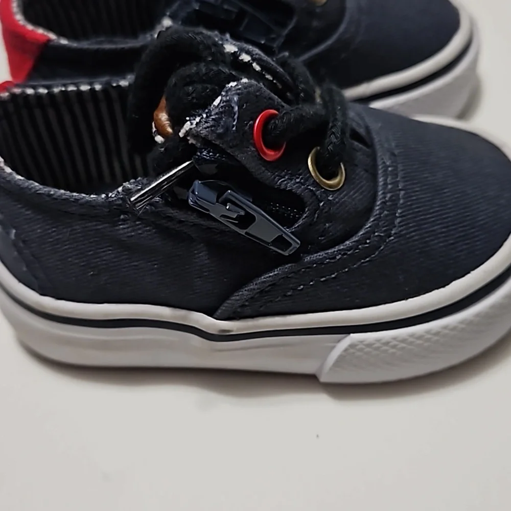 Baby Boy Poll Parrot Sneakers Size 1M #S-193